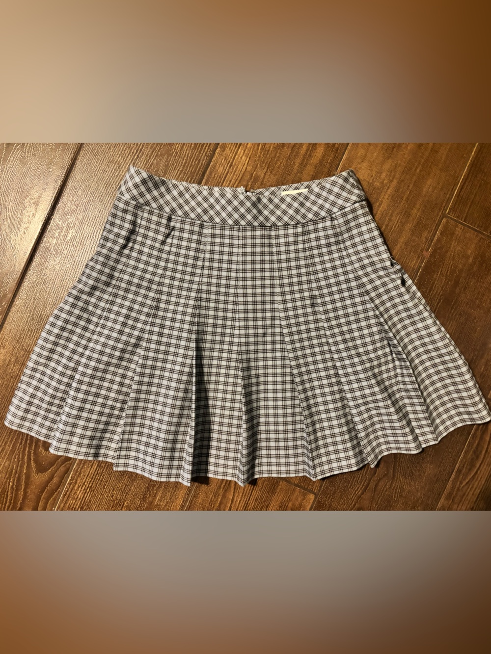 Aritzia Sunday Best Olive Mini Plaid Pleated Skirt 00